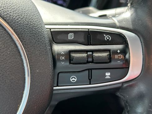 Used 2023 Kia K5 GT-Line image 38