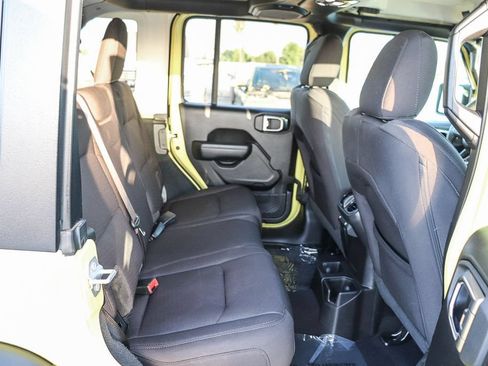 Used 2023 Jeep Wrangler Unlimited Sport AWD/4WD image 20