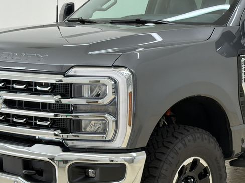 New 2026 Ford F250 Lariat w/ Tremor Off-Road Package AWD/4WD image 12