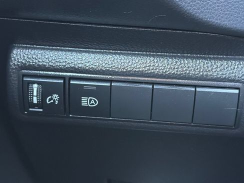 Used 2023 Toyota Corolla LE w/ LE Convenience Package FWD image 34