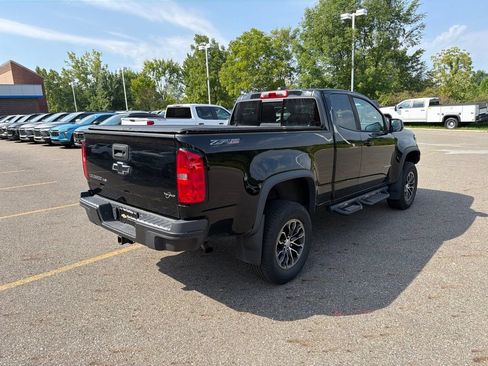 Used 2018 Chevrolet Colorado ZR2 w/ LPO, Premium Interior Package AWD/4WD image 9