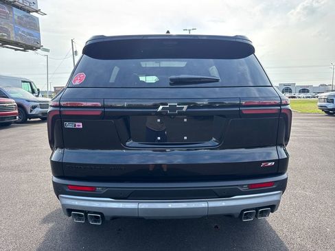New 2026 Chevrolet Traverse Z71 w/ Enhanced Driving Package AWD/4WD image 5