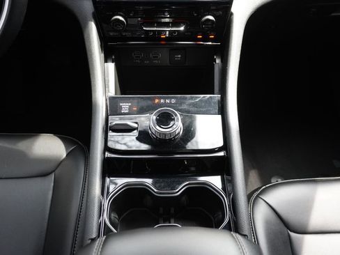 Used 2023 Jeep Grand Cherokee L Limited w/ Black Appearance Package AWD/4WD image 23