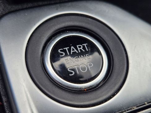 Used 2024 Nissan Sentra SV image 21