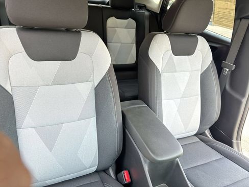 Used 2026 Chevrolet Trax LS FWD image 34