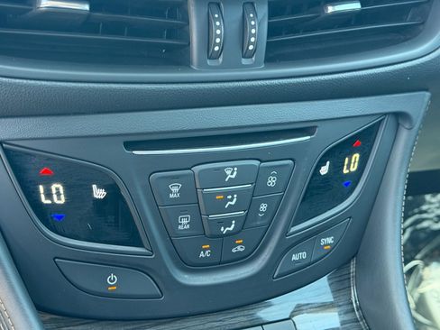Used 2016 Buick Envision Premium AWD/4WD image 27