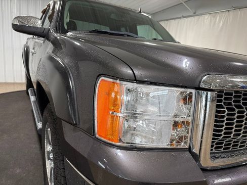 Used 2011 GMC Sierra 1500 SLE w/ Power Tech Package AWD/4WD image 13