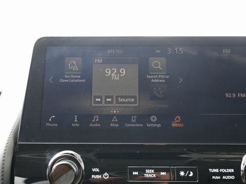 Used 2021 Nissan Armada SV w/ SV Appearance Package image 44