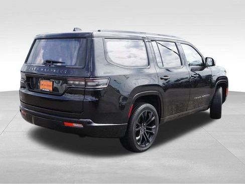 Used 2022 Jeep Grand Wagoneer Series II image 5