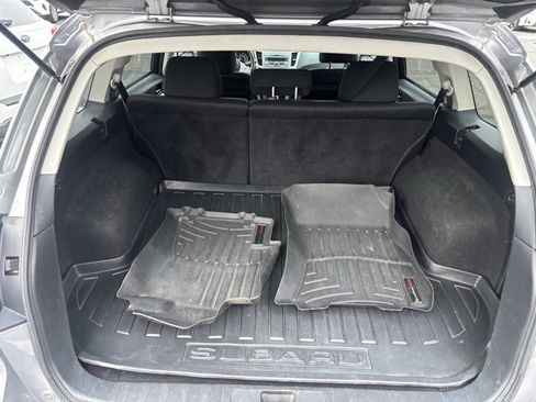 Used 2011 Subaru Outback 2.5i Premium w/ All-Weather Pkg image 11