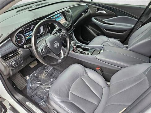 Used 2019 Buick Envision Essence image 9