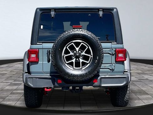 Certified 2025 Jeep Wrangler Unlimited Rubicon w/ Convenience Group AWD/4WD image 23