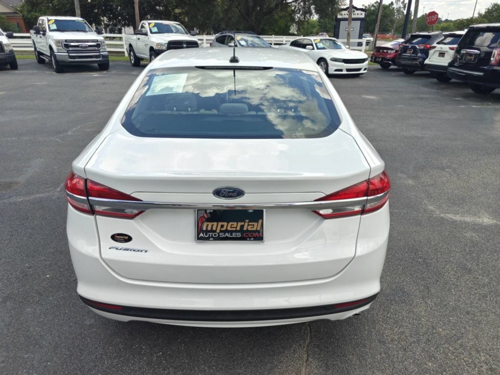 Used 2018 Ford Fusion S FWD image 9