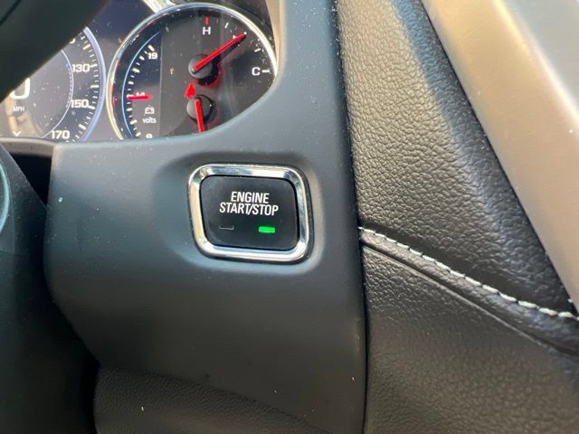 Used 2020 GMC Acadia Denali w/ Technology Package FWD image 34