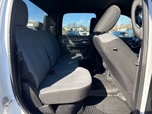 Used 2022 RAM 3500 Big Horn image 38
