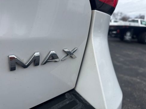 Used 2024 Ford Expedition Max XLT image 11