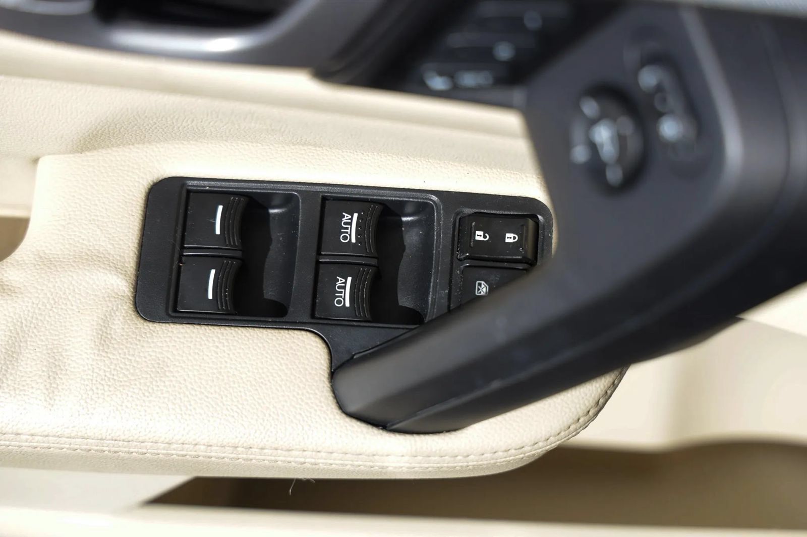 Used 2010 Acura TL FWD image 41