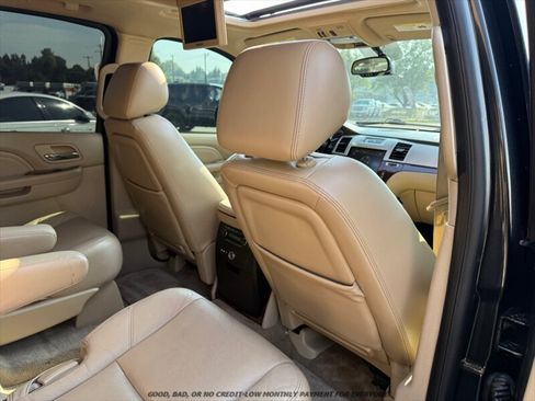 Used 2010 Cadillac Escalade Premium AWD/4WD image 21
