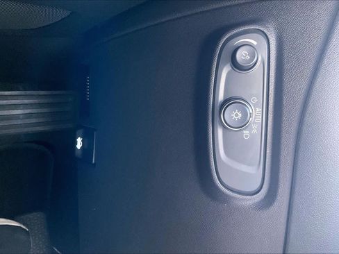 Used 2024 Chevrolet Equinox LS w/ Driver Confidence II Package FWD image 30