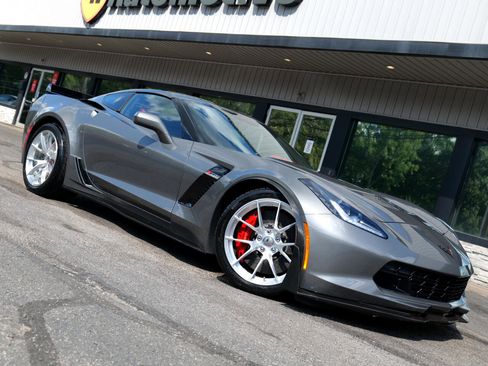 Used 2015 Chevrolet Corvette Z06 w/ Z07 Performance Package image 1