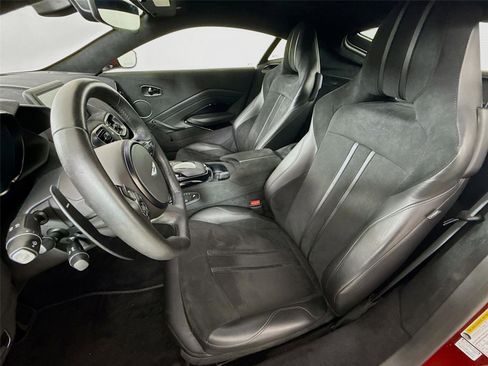 Used 2020 Aston Martin V8 Vantage Coupe RWD image 2