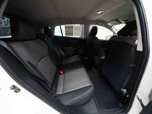 Used 2020 Subaru Crosstrek 2.0i AWD/4WD image 25