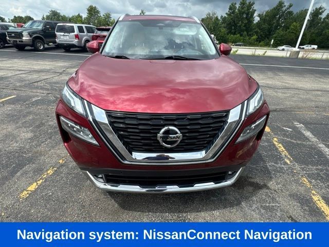 Used 2021 Nissan Rogue Platinum FWD image 2