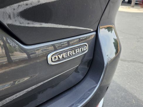 Used 2022 Jeep Grand Cherokee Overland AWD/4WD image 31