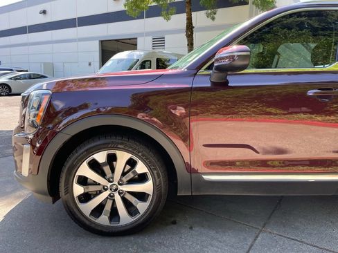 Used 2021 Kia Telluride EX w/ EX Premium Package FWD image 7