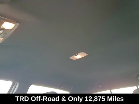 Used 2021 Toyota Tacoma TRD Off-Road image 22