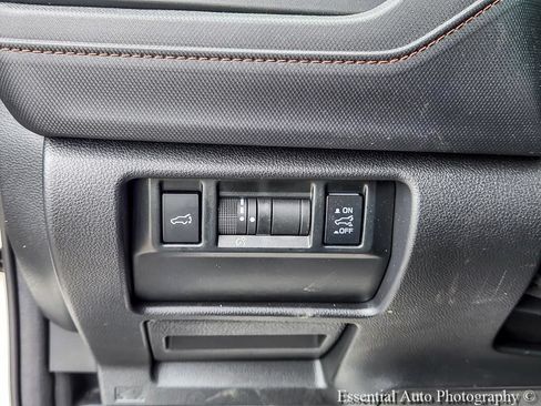 Certified 2025 Subaru Forester Touring AWD/4WD image 15