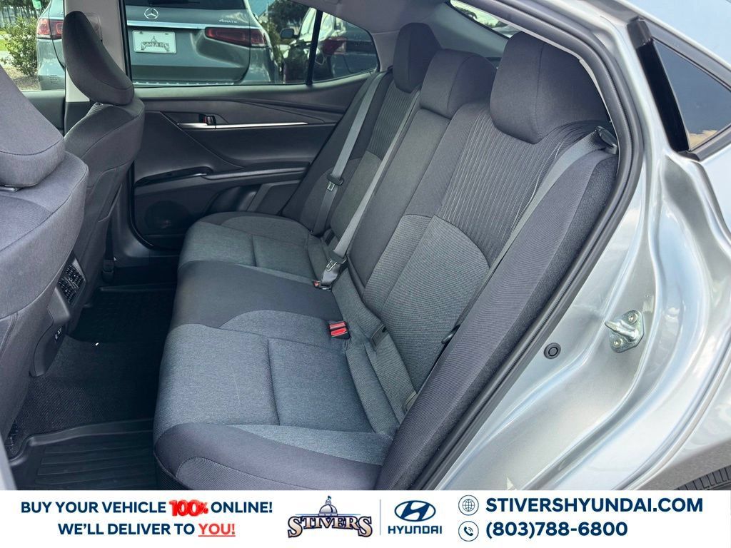 Used 2025 Toyota Camry LE FWD image 20