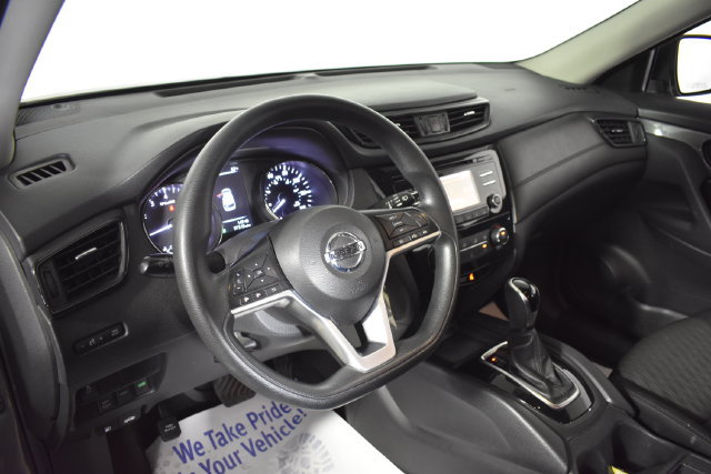 Used 2017 Nissan Rogue S AWD/4WD image 13