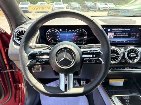 New 2026 Mercedes-Benz GLB 250 4MATIC image 24