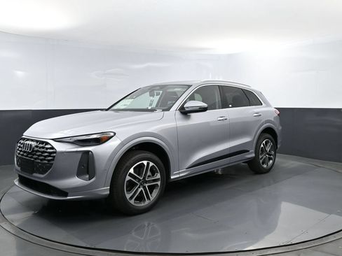 New 2026 Audi Q5 Premium AWD/4WD image 1