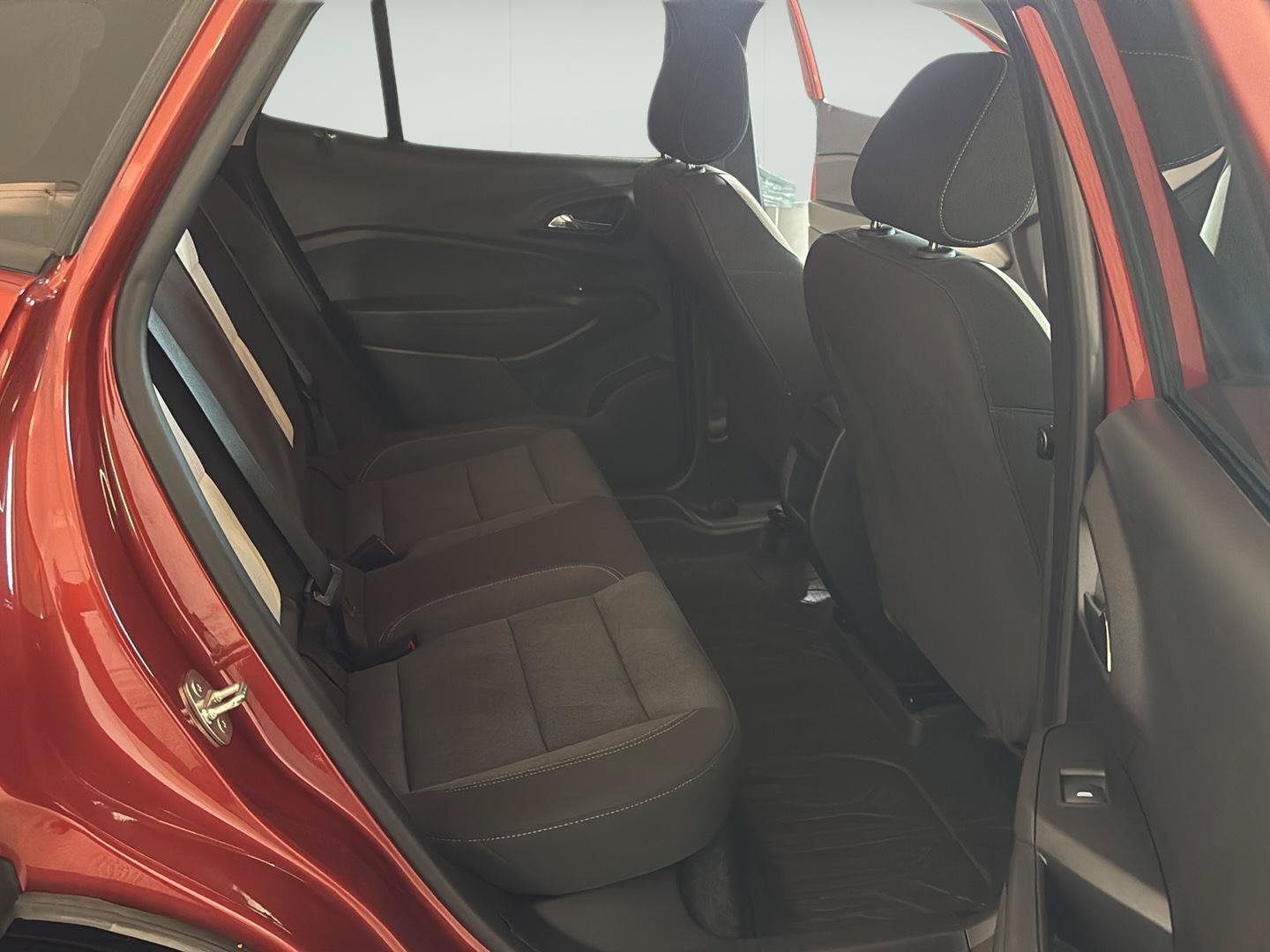 Certified 2024 Chevrolet Trax LS w/ LS Convenience Package FWD image 13