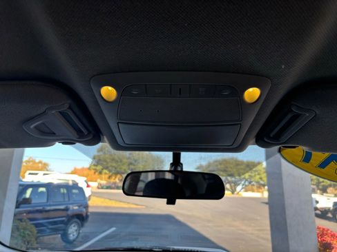 Used 2017 Nissan Sentra SV image 19