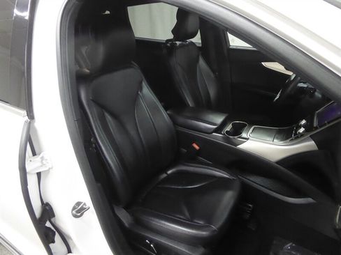 Used 2019 Lincoln Nautilus FWD image 21