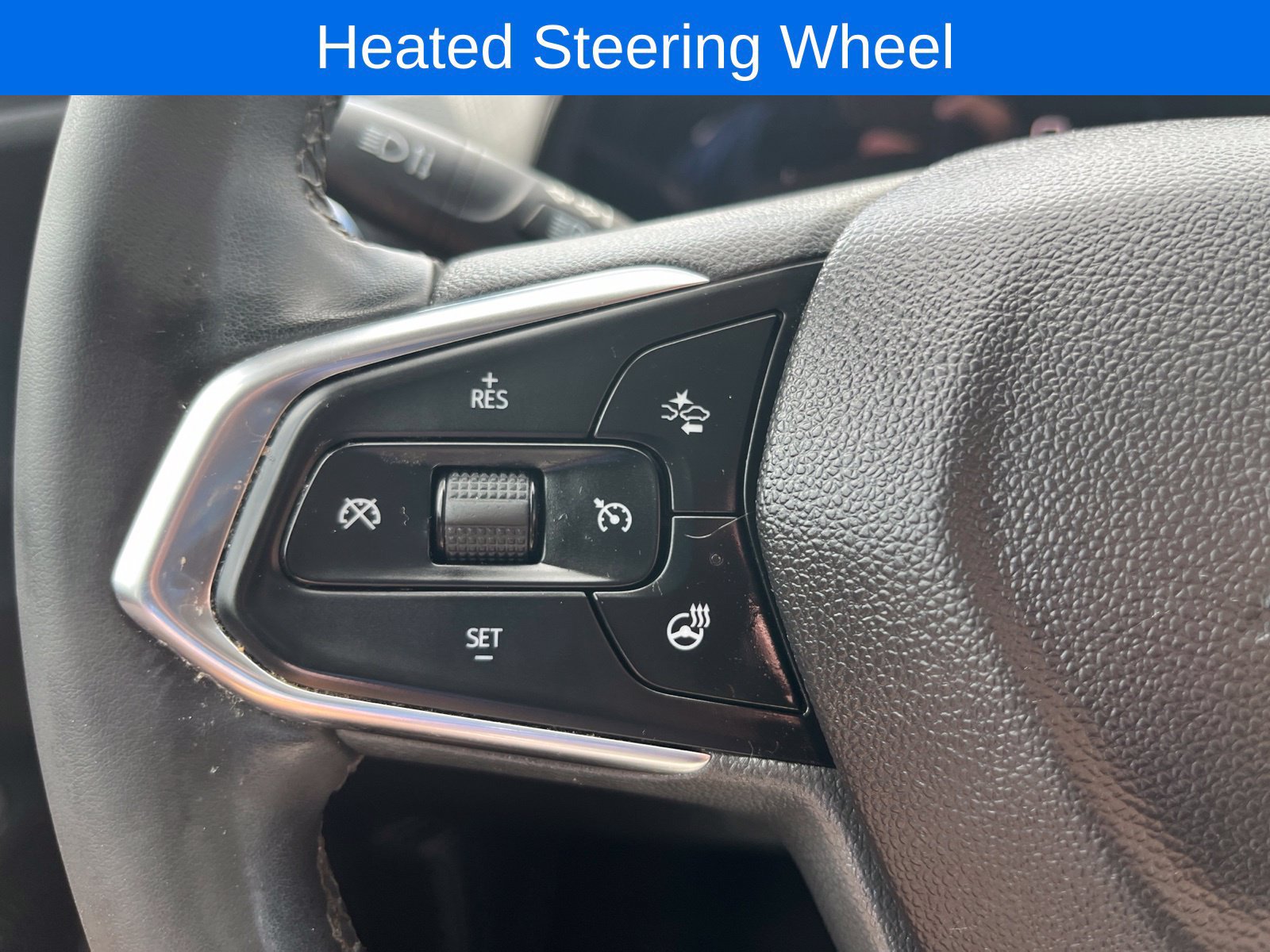Used 2024 Chevrolet Trax LT w/ Driver Confidence Package FWD image 16