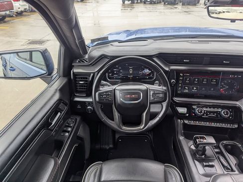 Used 2024 GMC Sierra 1500 AT4X image 3