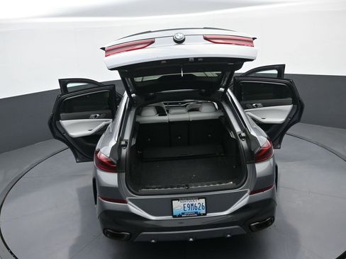 Used 2024 BMW X6 xDrive40i w/ Premium Package image 43