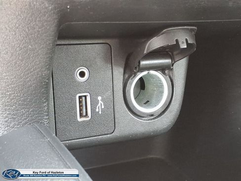 Used 2021 Nissan Versa SV FWD image 18