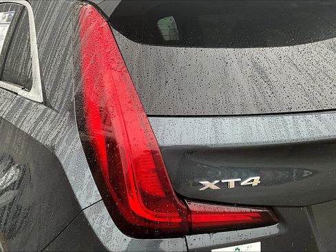 Used 2021 Cadillac XT4 Premium Luxury image 28