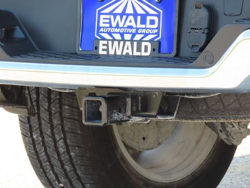 Used 2025 RAM 1500 Big Horn AWD/4WD image 16