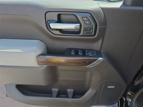 Used 2021 GMC Sierra 1500 SLT w/ SLT Premium Plus Package image 17