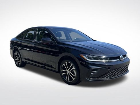 Used 2025 Volkswagen Jetta Sport FWD image 8