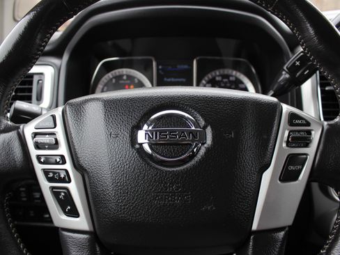 Used 2019 Nissan Titan PRO-4X w/ Pro-4x Utility Package image 24