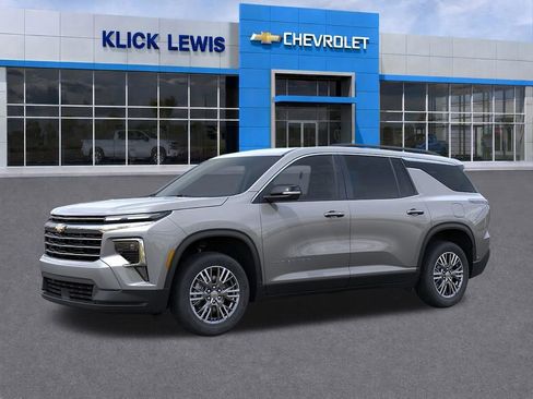 New 2026 Chevrolet Traverse LT w/ Driver Confidence Package AWD/4WD image 2