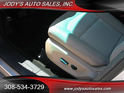 Used 2017 Ford Explorer 4WD image 4