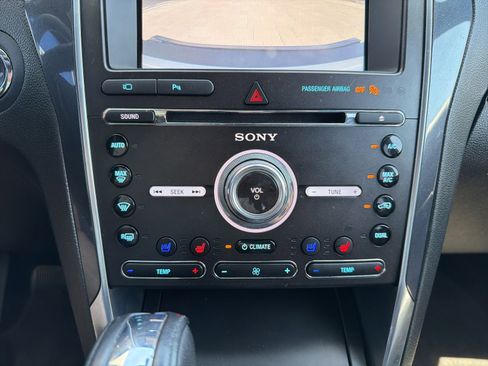 Used 2018 Ford Explorer Sport w/ Equipment Group 401A AWD/4WD image 15